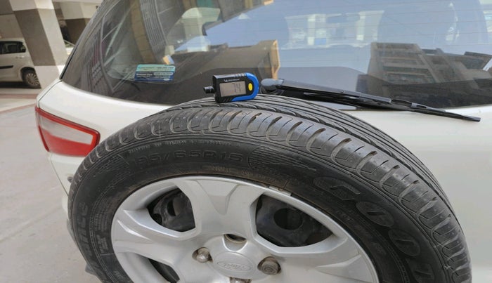 2016 Ford Ecosport TREND 1.5L DIESEL, Diesel, Manual, 1,19,766 km, tyre