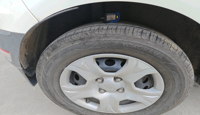 2016 Ford Ecosport TREND 1.5L DIESEL, Diesel, Manual, 1,19,766 km, tyre