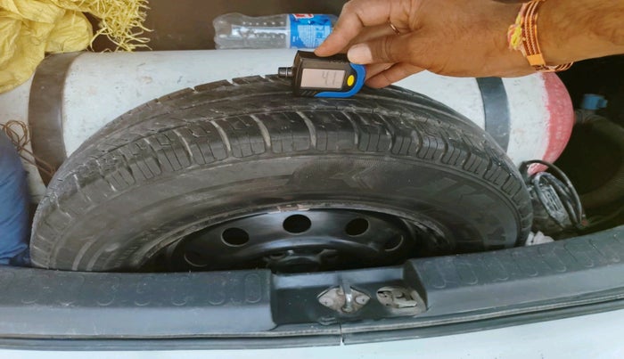 2012 Maruti Ritz VXI, Petrol, Manual, 1,30,234 km, tyre