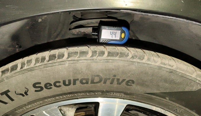 2018 Maruti S Cross ZETA 1.3, Diesel, Manual, 1,21,355 km, tyre