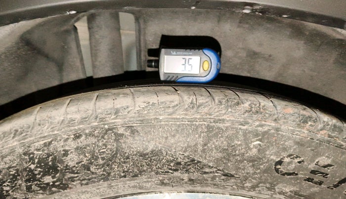 2018 Maruti S Cross ZETA 1.3, Diesel, Manual, 1,21,355 km, tyre