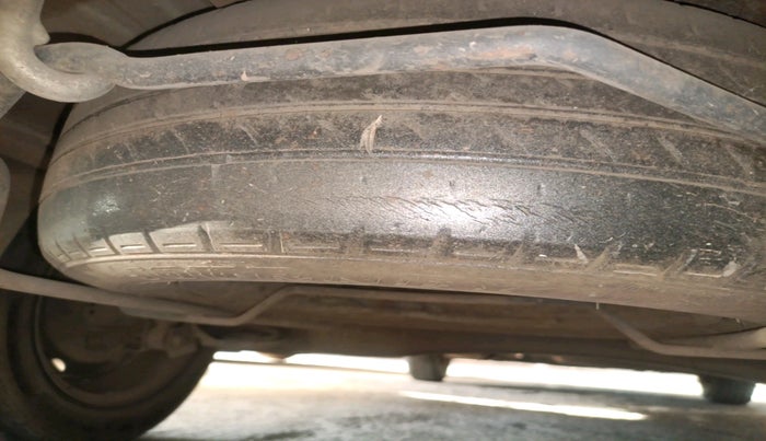 2020 Maruti Ertiga VXI CNG, Petrol, Manual, 72,519 km, tyre