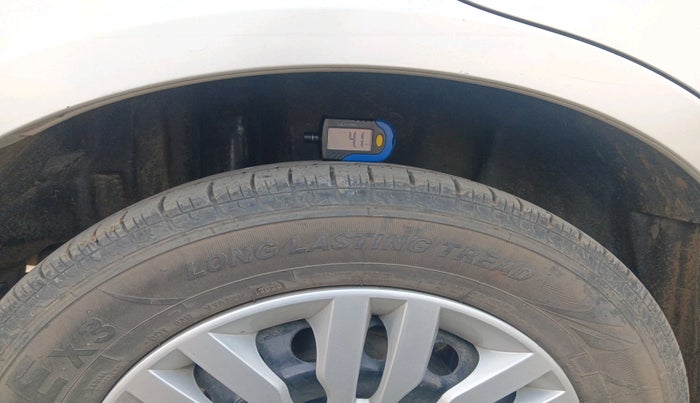 2016 Maruti Swift Dzire VXI, Petrol, Manual, 1,19,471 km, tyre