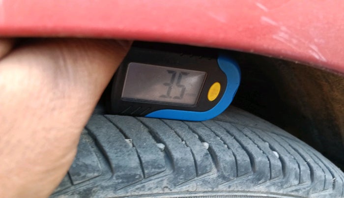 2010 Hyundai i20 MAGNA 1.2, Petrol, Manual, 1,95,096 km, tyre