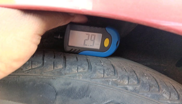 2010 Hyundai i20 MAGNA 1.2, Petrol, Manual, 1,95,096 km, tyre