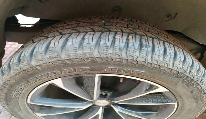 2022 Mahindra Thar LX PETROL HT 4WD AT, Petrol, Automatic, 8,335 km, tyre