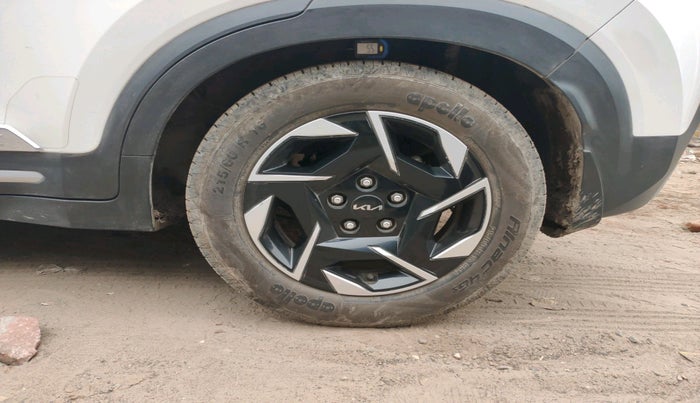 2024 KIA SONET HTX 1.5 AT, Diesel, Automatic, 36,189 km, tyre