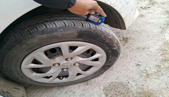 2018 Hyundai Grand i10 MAGNA 1.2 KAPPA VTVT, Petrol, Manual, 1,11,260 km, tyre