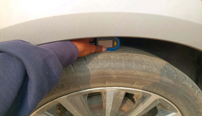 2018 Maruti Ciaz ALPHA 1.5 SHVS PETROL, Petrol, Manual, 55,617 km, tyre