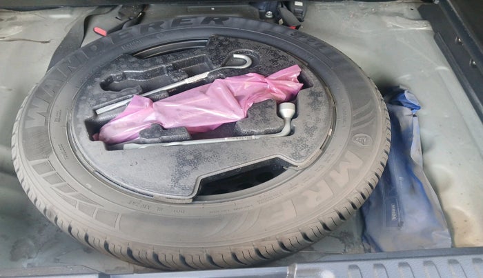 2017 Maruti Vitara Brezza VDI (O), Diesel, Manual, 1,02,060 km, tyre