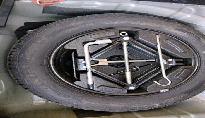 2020 Tata NEXON XM PETROL, Petrol, Manual, 13,466 km, tyre