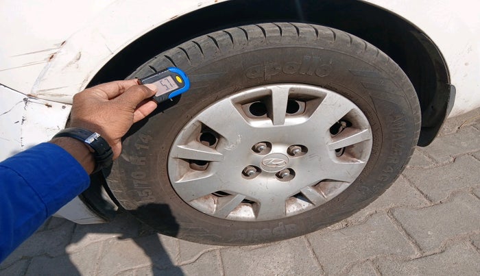 2014 Hyundai i20 MAGNA (O) 1.2, Petrol, Manual, 66,426 km, tyre