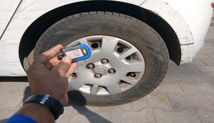 2014 Hyundai i20 MAGNA (O) 1.2, Petrol, Manual, 66,426 km, tyre