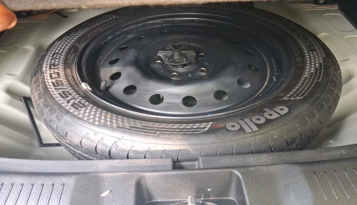 2023 Maruti Grand Vitara SIGMA SMART HYBRID, Petrol, Manual, 48,862 km, tyre