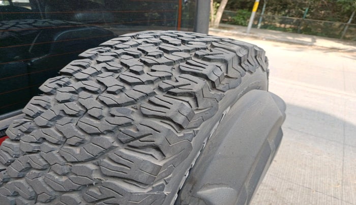 2021 Mahindra Thar LX D AT 4WD HT, Diesel, Automatic, 50,791 km, tyre