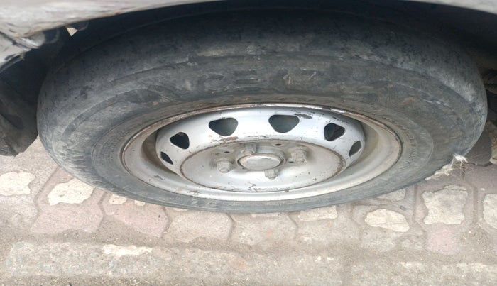 2017 Tata Tiago XE DIESEL, Diesel, Manual, 1,95,056 km, tyre