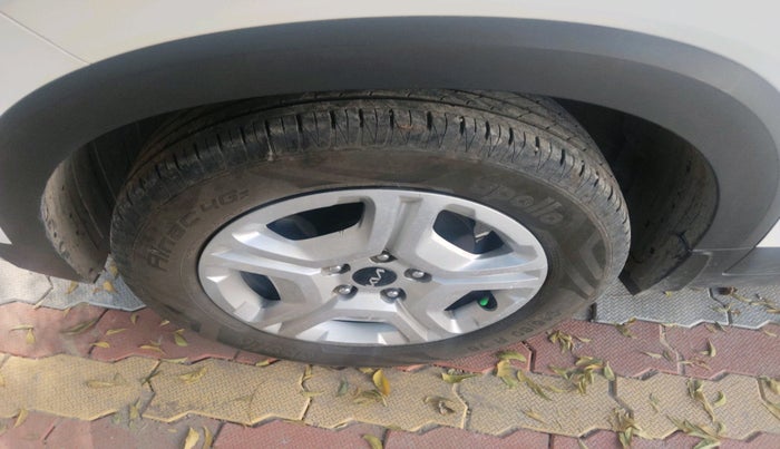 2023 KIA SONET HTK PLUS 1.2, Petrol, Manual, 9,000 km, tyre