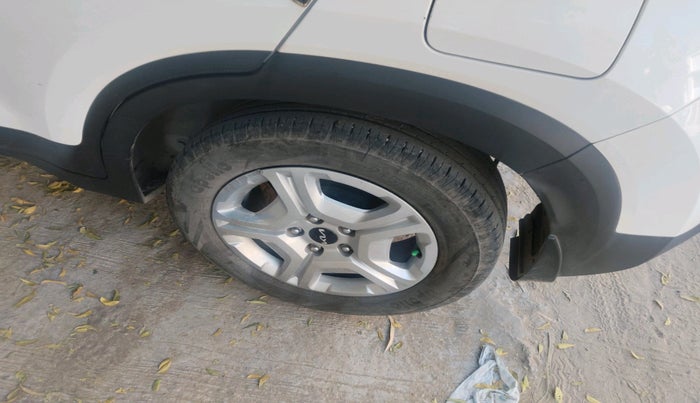 2023 KIA SONET HTK PLUS 1.2, Petrol, Manual, 9,000 km, tyre