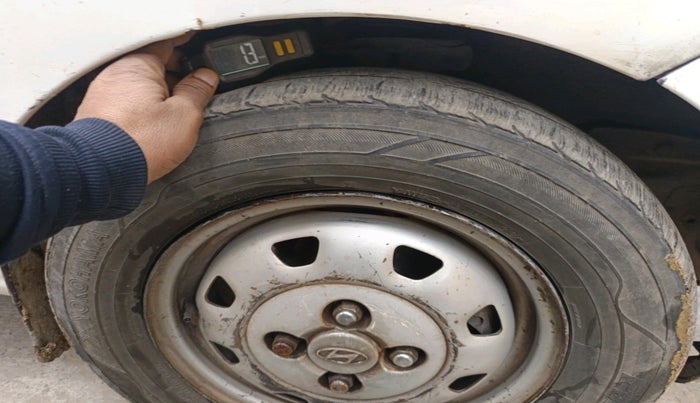 2011 Hyundai Santro Xing GL, Petrol, Manual, 1,20,512 km, tyre