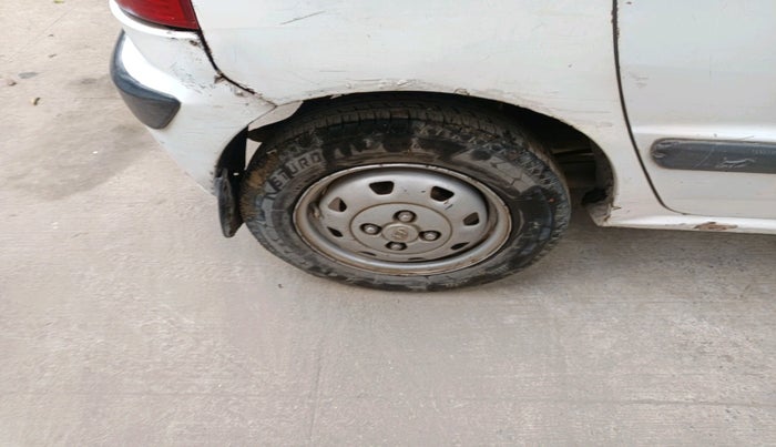 2011 Hyundai Santro Xing GL, Petrol, Manual, 1,20,512 km, tyre