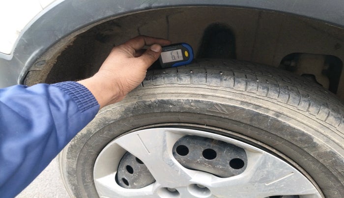2020 Mahindra XUV300 W6 1.2 PETROL, Petrol, Manual, 46,000 km, tyre