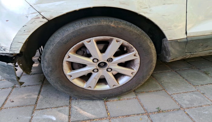 2013 Ford Ecosport TREND 1.5L DIESEL, Diesel, Manual, 1,29,389 km, tyre