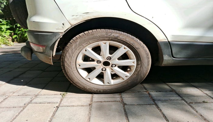 2013 Ford Ecosport TREND 1.5L DIESEL, Diesel, Manual, 1,29,389 km, tyre