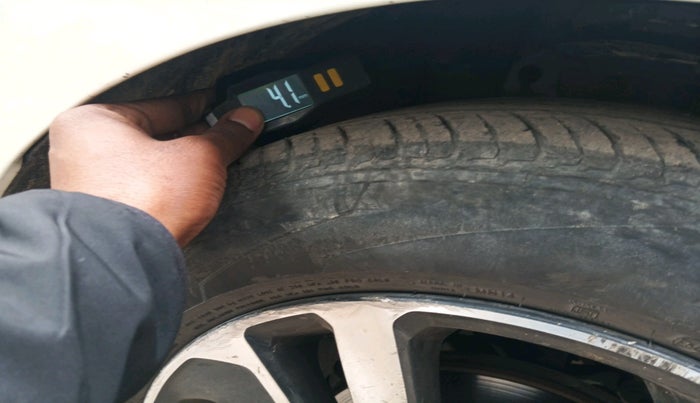 2020 Tata ALTROZ XZ DIESEL, Diesel, Manual, 1,05,411 km, tyre