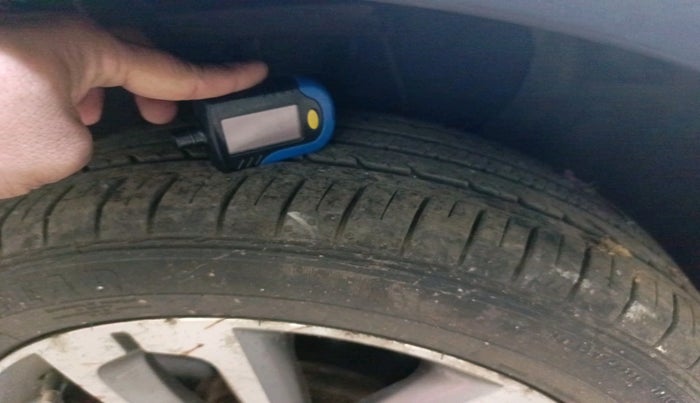 2016 Hyundai i20 Active 1.2 SX, Petrol, Manual, 30,014 km, tyre