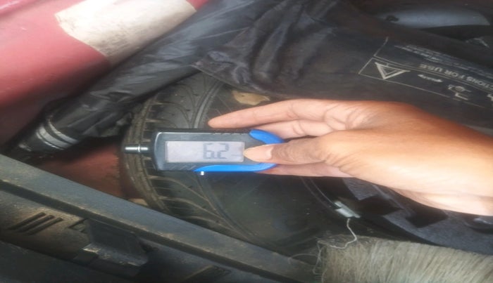 2018 Volkswagen Polo HIGHLINE1.5L, Diesel, Manual, 1,00,119 km, tyre