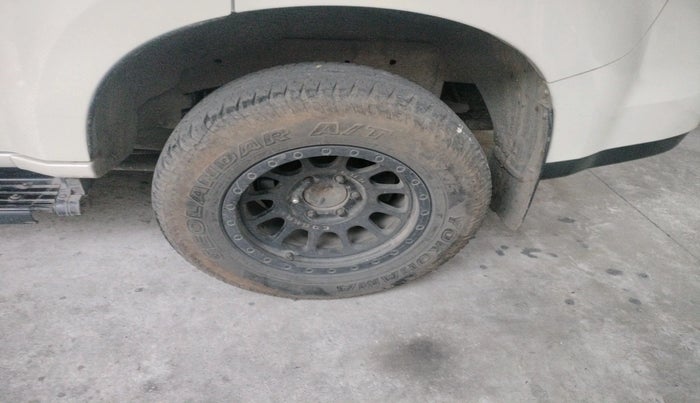 2018 ISUZU MU-X 4x4 A/T, Diesel, Automatic, 1,84,073 km, tyre