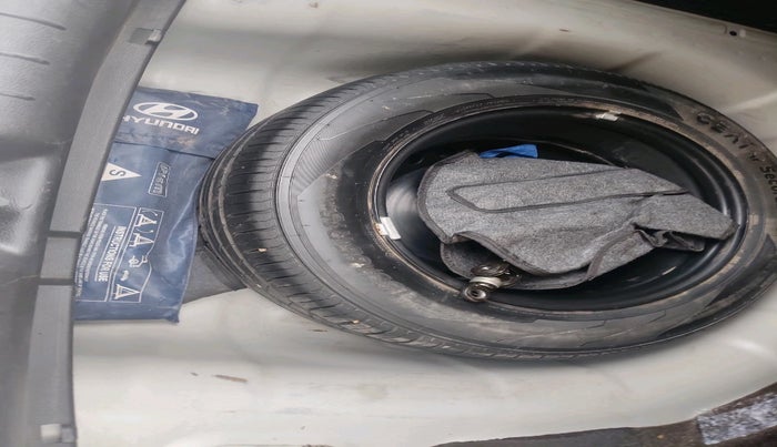 2018 Hyundai Verna 1.6 VTVT SX, Petrol, Manual, 72,285 km, tyre