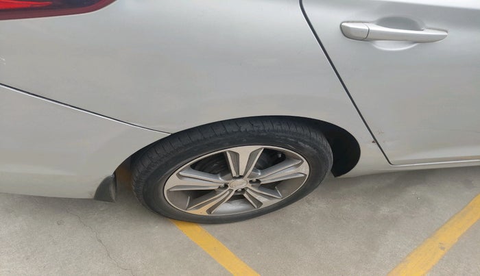 2018 Hyundai Verna 1.6 VTVT SX, Petrol, Manual, 72,285 km, tyre