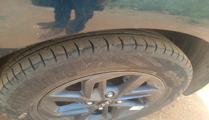 2022 Hyundai GRAND I10 NIOS SPORTZ AMT 1.2 KAPPA VTVT, Petrol, Automatic, 14,929 km, tyre