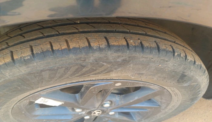 2022 Hyundai GRAND I10 NIOS SPORTZ AMT 1.2 KAPPA VTVT, Petrol, Automatic, 14,929 km, tyre