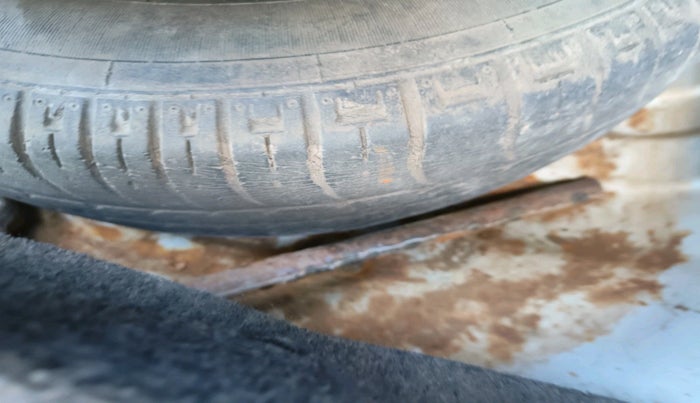 2010 Maruti Alto LXI, Petrol, Manual, 1,43,361 km, tyre