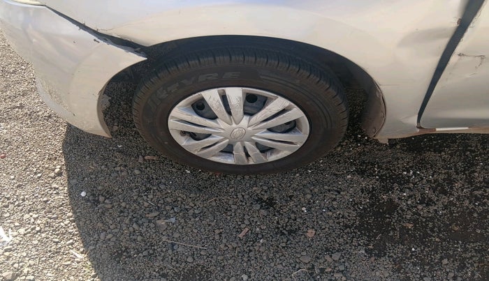 2014 Datsun Go T, Petrol, Manual, 82,422 km, tyre