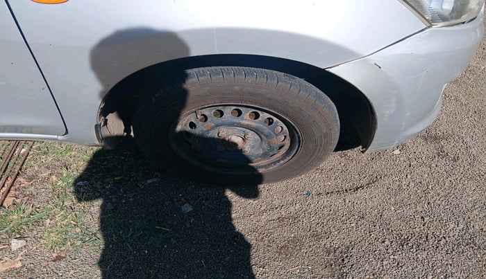 2014 Datsun Go T, Petrol, Manual, 82,422 km, tyre