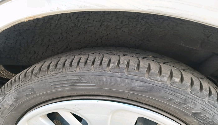 2011 Maruti Wagon R 1.0 VXI, Petrol, Manual, 1,14,421 km, tyre