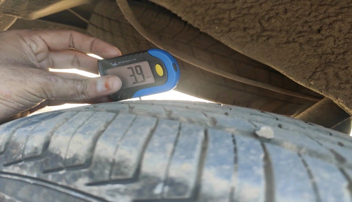 2016 Maruti Eeco 5 STR WITH A/C+HTR, Petrol, Manual, 42,282 km, tyre