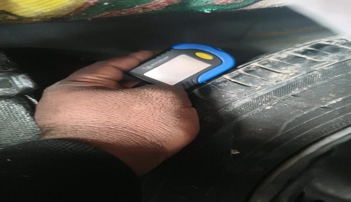 2017 Honda Amaze 1.2L I-VTEC S OPT, Petrol, Manual, 64,294 km, tyre