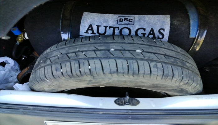 2022 Tata PUNCH CREATIVE  MT, Petrol, Manual, 83,040 km, tyre