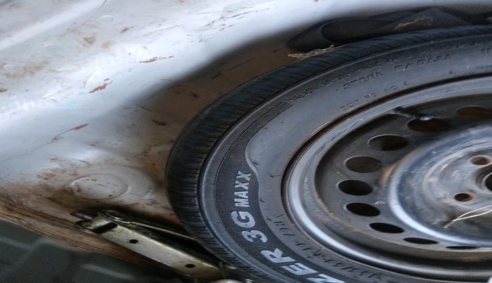 2013 Hyundai Grand i10 SPORTZ 1.2 KAPPA VTVT, Petrol, Manual, 1,14,048 km, tyre