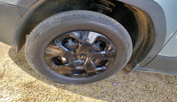 2025 Tata PUNCH Adventure Plus AMT, Petrol, Automatic, 10,310 km, tyre