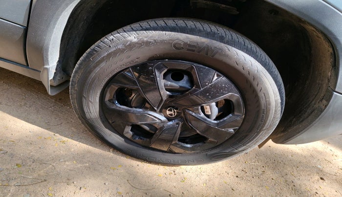 2025 Tata PUNCH Adventure Plus AMT, Petrol, Automatic, 10,310 km, tyre