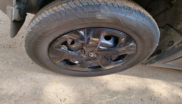 2025 Tata PUNCH Adventure Plus AMT, Petrol, Automatic, 10,310 km, tyre