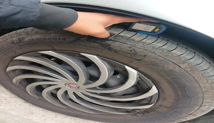 2014 Maruti Ritz VXI, Petrol, Manual, 1,62,003 km, tyre