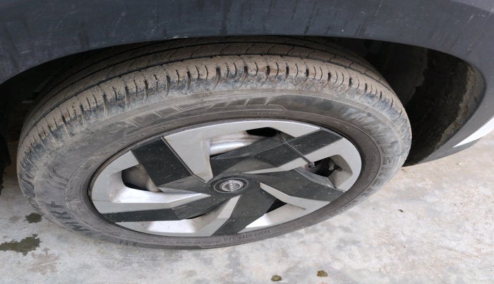 2022 Nissan MAGNITE XE, Petrol, Manual, 19,014 km, tyre