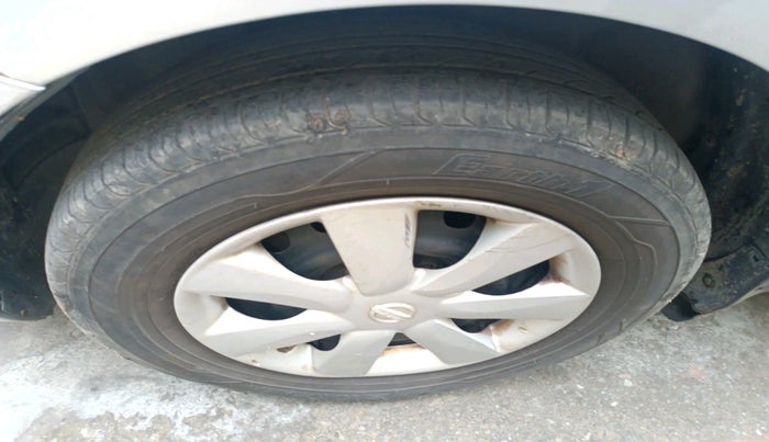 2012 Nissan Sunny XL DIESEL, Diesel, Manual, 1,18,085 km, tyre