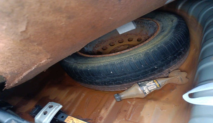 2012 Nissan Sunny XL DIESEL, Diesel, Manual, 1,18,085 km, tyre